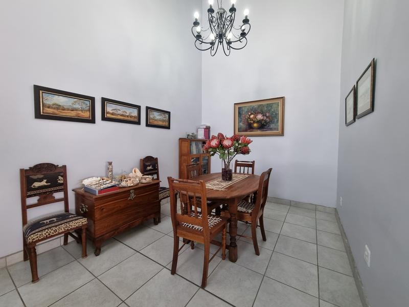 4 Bedroom Property for Sale in Outeniqua Strand Western Cape